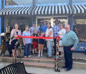 Pykes_Pantry_Ribbon_Cutting